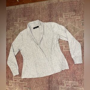 Chloe + Jasmine grey speckled collared fitted cardigan size medium